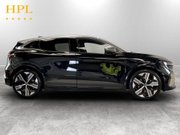 Renault Megane E-Tech 60kWh iconic Hatchback 5dr Electric Auto (optimum charge) (220 ps) 1 Owner 8