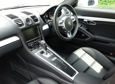 Porsche Cayman GTS 10