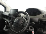 Peugeot Partner 650 1.5 BlueHDi 75 Professional Premium Van 5