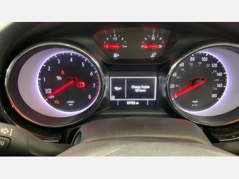 Vauxhall Astra 1.4i Turbo SRi VX Line Nav Euro 6 (s/s) 5dr 9