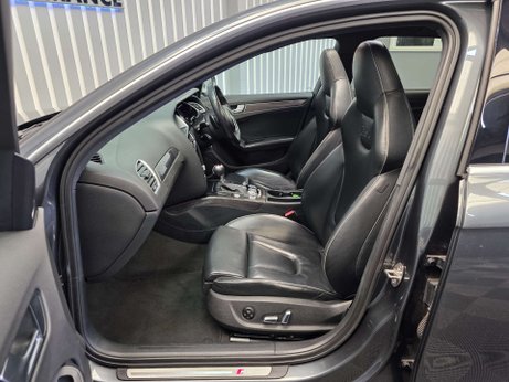 Audi RS4 4.2 FSI V8 Estate 5dr Petrol S Tronic quattro Euro 5 (450 ps) 20