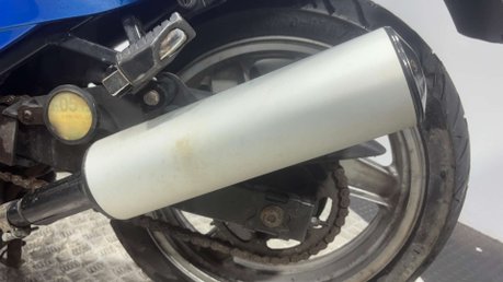 Kawasaki GPZ 2000 ONLY 20K CLEAN PROJECT BIKE SPARES OR REPAIR 500CC 24