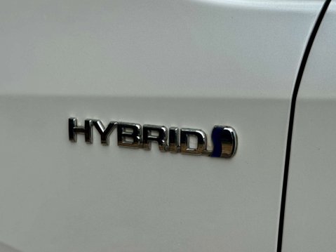 Toyota Esquire Hybrid Hybrid Gi 75