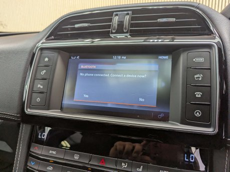 Jaguar F-Pace 2.0 F-PACE R-Sport AWD D Auto 4WD 5dr 69