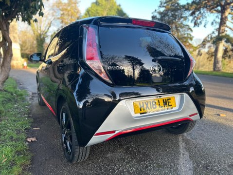 Toyota Aygo VVT-I X-PRESS X-SHIFT 22