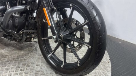 Harley-Davidson Sportster 883 XL N IRON 2016 ONLY 2K MOT VERY CLEAN CUSTOM CRUISER BIKE 35