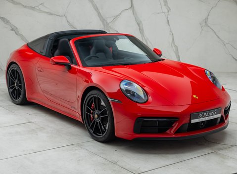 Porsche 911 Targa 4 GTS (992) 14