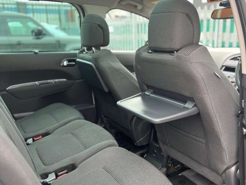 Peugeot 5008 1.6 5008 Allure Blue HDi S/S 5dr 22