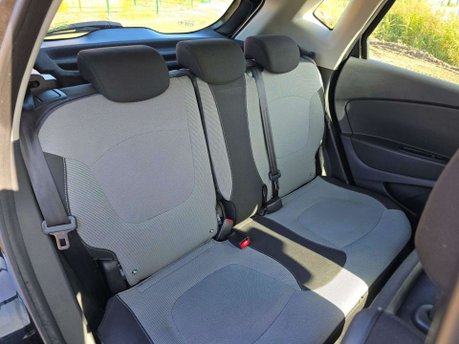 Renault Captur 1.5 dCi ENERGY Dynamique S Nav Euro 6 (s/s) 5dr 40