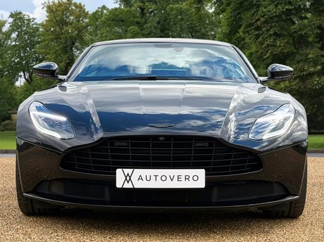 Aston Martin DB11 V8 2