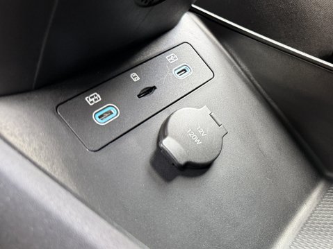 BYD Dolphin G 1.5 DM-i Boost 5dr Auto 33