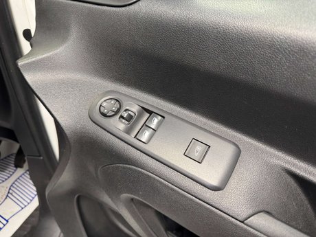 Peugeot Partner 1.5 Partner Professional L1 Blue HDi 31