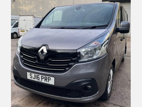 Renault Trafic 1.6 dCi 27 Sport SWB Standard Roof Euro 5 5dr 26