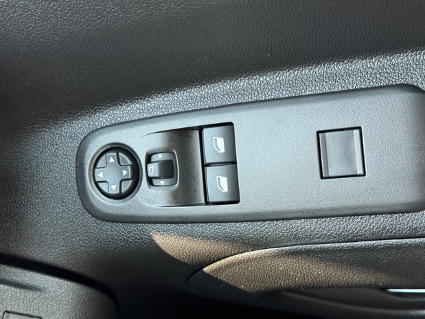 Citroen Berlingo Crew Cab LWB L2H1 Low Roof Enterprise Air Con Sensors EURO 6 NO VAT 26
