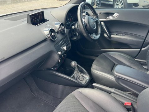 Audi A1 1.4 TFSI S line Sportback S Tronic Euro 6 (s/s) 5dr 21