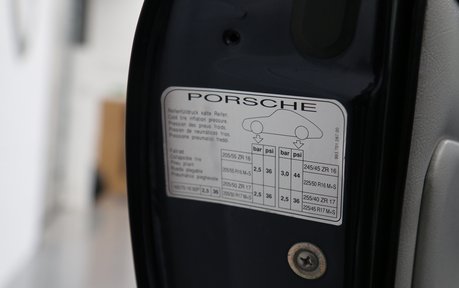 Porsche 993 993 Carrera Coupe - Exquisite Example 36