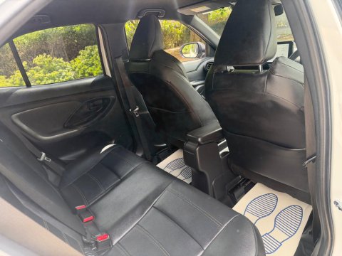 Toyota Yaris Cross 1.5 VVT-h Premiere Edition E-CVT Euro 6 (s/s) 5dr 19