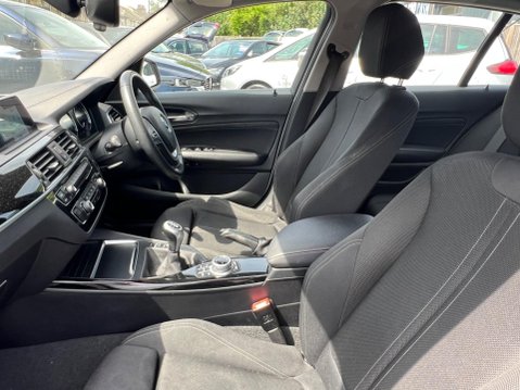BMW 1 Series 1.5 118i Sport Euro 6 (s/s) 5dr 23