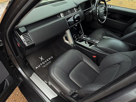 Land Rover Range Rover TDV6 VOGUE 32