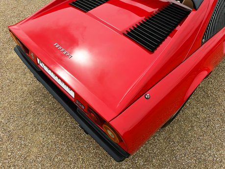 Ferrari 308 GTS QV 32