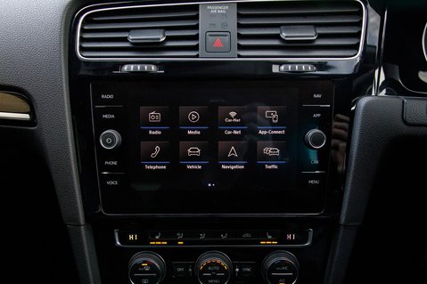 Volkswagen Golf GT EDITION TDI 21