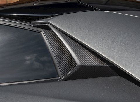 Lamborghini Aventador SV LP750-4 Roadster 30