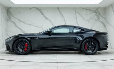 Aston Martin DBS Superleggera 2