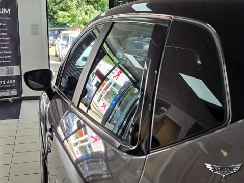 Renault Captur 1.5 dCi ENERGY Iconic EDC Euro 6 (s/s) 5dr 14
