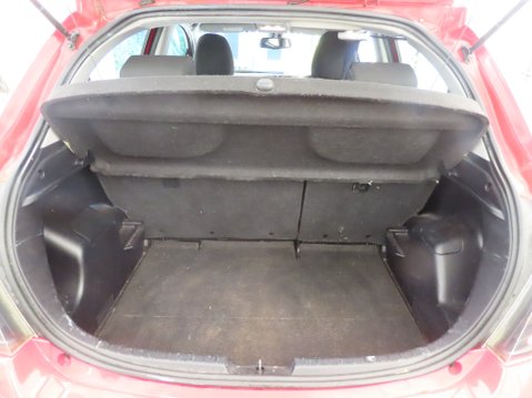 Toyota Yaris VVT-I ICON PLUS 9