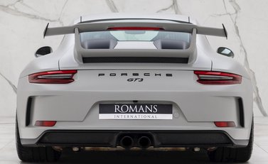 Porsche 911 GT3 (991.2) 5