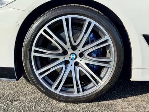 BMW 5 Series 3.0 530d M Sport Touring Auto xDrive Euro 6 (s/s) 5dr 28