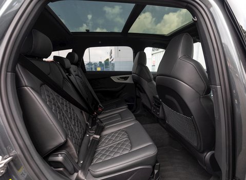 Audi SQ7 17