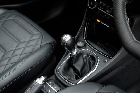 Ford Puma ST-LINE VIGNALE MHEV 36