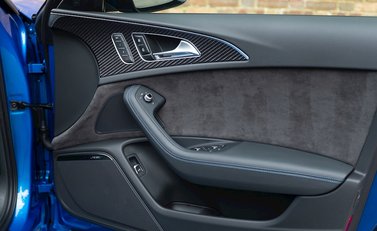 Audi RS6 Avant Performance 23