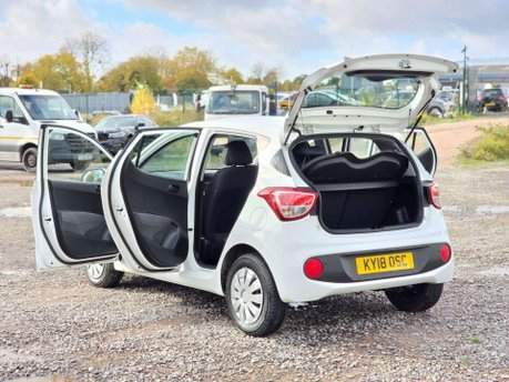 Hyundai i10 1.2 SE Hatchback 5dr Petrol Auto Euro 6 (87 ps) 4