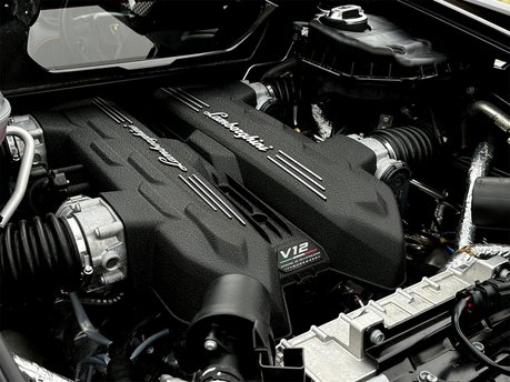 Lamborghini Revuelto V12 89