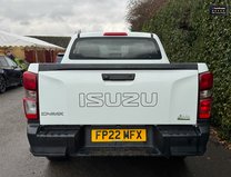 Isuzu D-Max Utility | 1.9 LT | AC | Camera | Double Cab 7