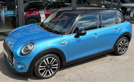 Mini Hatch Cooper 1.5 Petrol Manual Chili 5 dr - 17” ALLOYS - VISUAL BOOST AUDIO 9