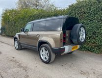 Land Rover Defender D250 | 3LT | AUTO | Nav | Heated Seats | 9