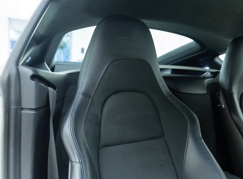 Porsche 718 Cayman GTS 4.0 12