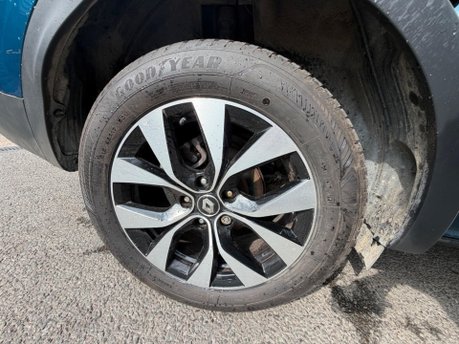 Renault Arkana ICONIC E-TECH 13