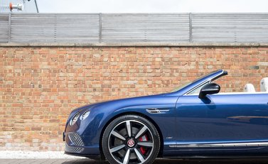 Bentley Continental GT V8 S Mulliner Convertible 27
