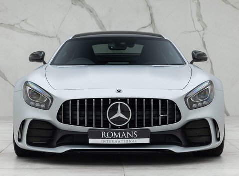 Mercedes-Benz AMG GT R Premium 4