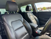 Hyundai TUCSON 1.7 CRDi Blue Drive Premium SUV 5dr Diesel DCT Euro 6 (s/s) (141 ps) 11