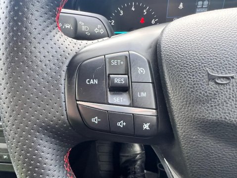 Ford Focus 1.0T EcoBoost MHEV ST-Line Edition Euro 6 (s/s) 5dr 17
