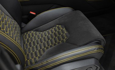 Lamborghini Urus S 16