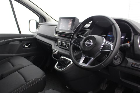 Nissan Primastar 2.0 dCi 30 Tekna L1 H1 130 ps 11