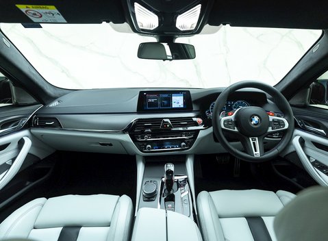 BMW M5 Competition 16