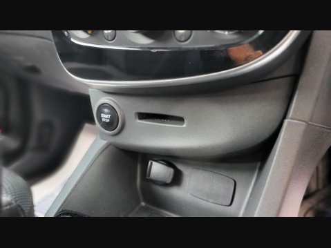 Renault Clio DYNAMIQUE NAV 20