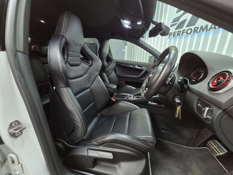 Audi RS3 2.5 TFSI Sportback 5dr Petrol S Tronic quattro Euro 5 (340 ps) 7